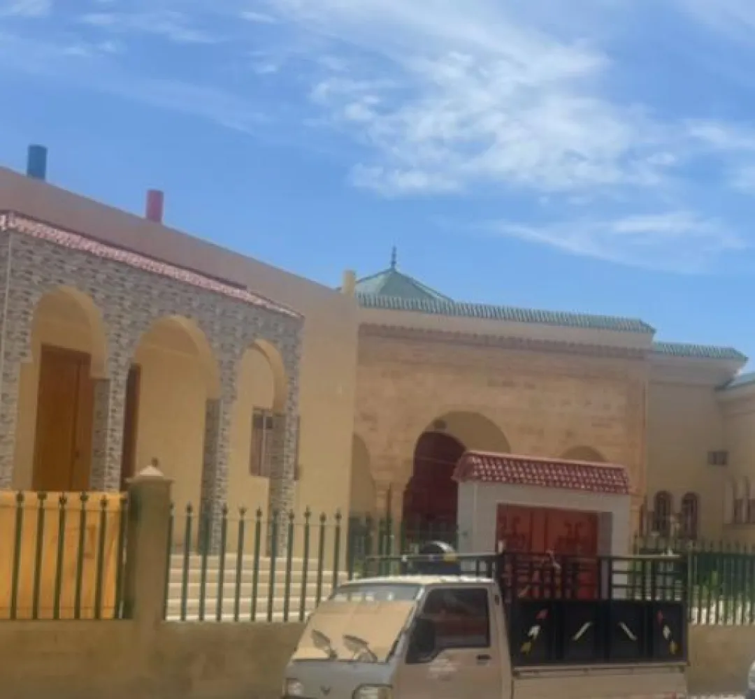 ويسلان مسجد الفردوس: من يريد الإساءة لفقهاء اجلاء بهذا النوع من المعاملات.  هل هو تسول أم احسان عمومي؟